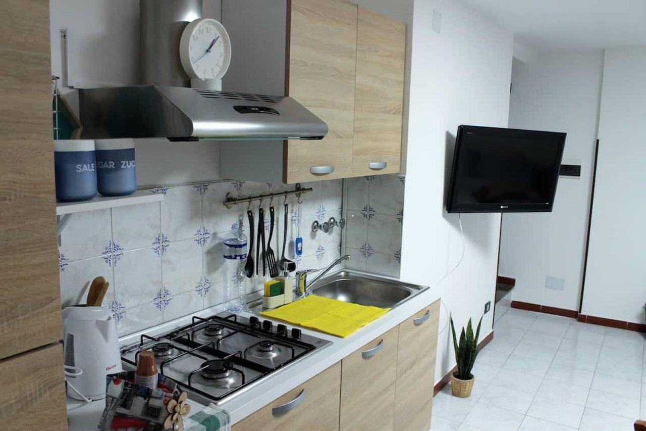 Albergaira Holiday House - Casa Vacanze ปาแลร์โม ภายนอก รูปภาพ