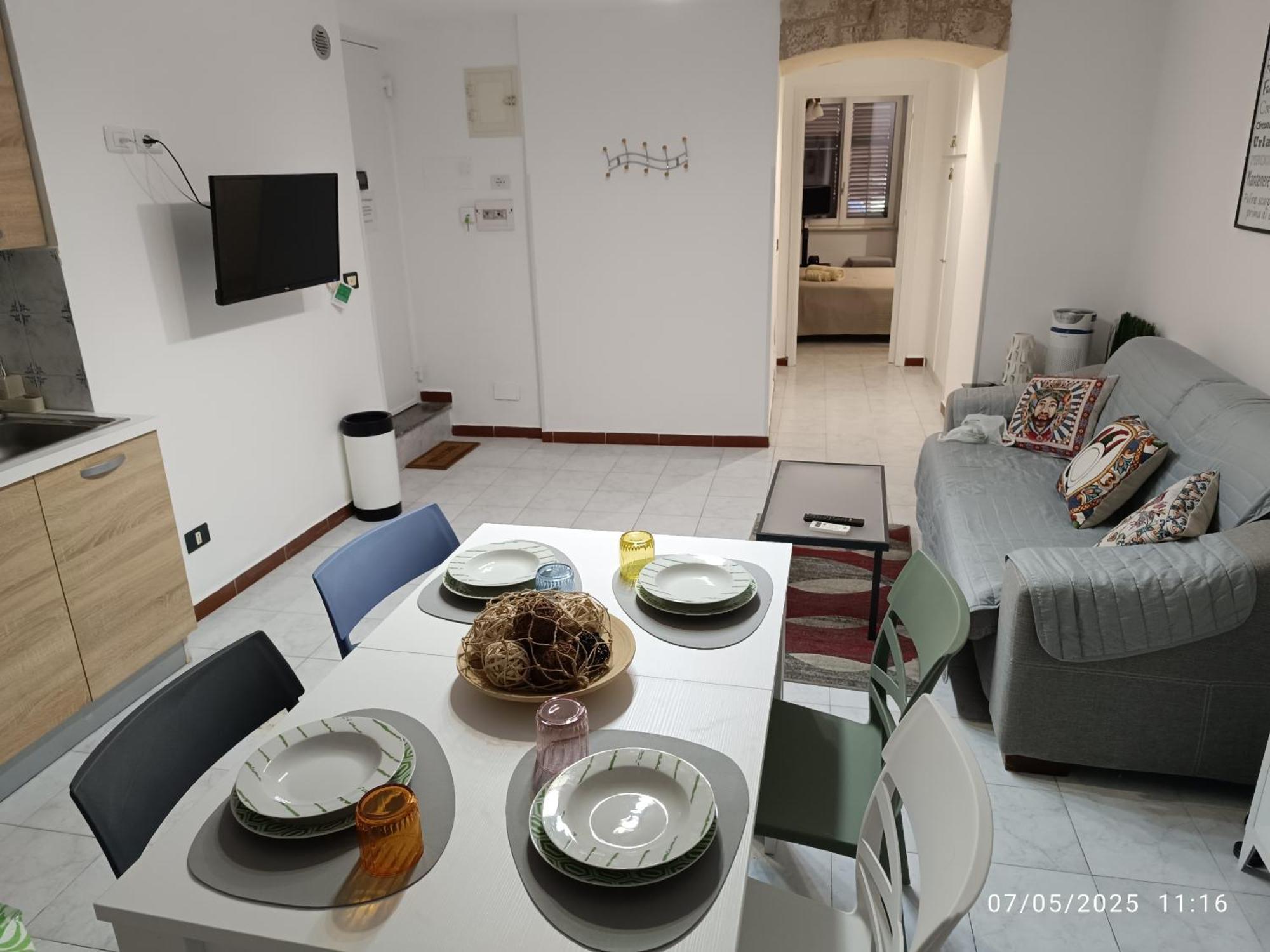 Albergaira Holiday House - Casa Vacanze ปาแลร์โม ภายนอก รูปภาพ